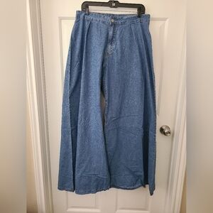 SZ XL (10/12) Extreme Flare and wide leg Soft Denim Jeans NWT